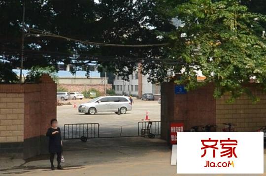 青秀區(qū)教育路單位房外景圖1