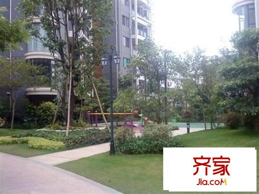 龍盤小區(qū)外景圖 