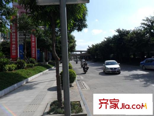 云星?錢隆天下門口道路（2013-7-28）