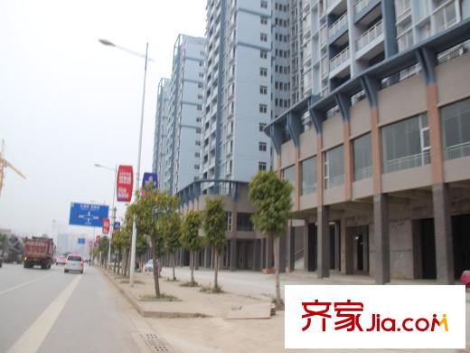 德利AICC(東盟國(guó)際文化廣場(chǎng))寬敞的道路