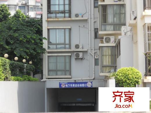 望湖苑外景圖