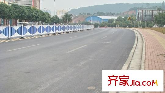 金騰江灣小區(qū)配套圖往瑯東方向的仙葫大道