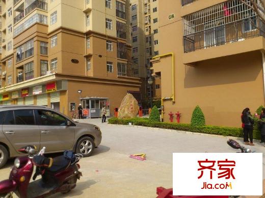 華成都市外景圖 