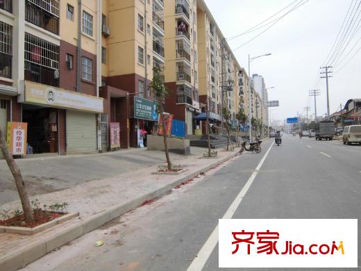 森林假日周邊環(huán)境