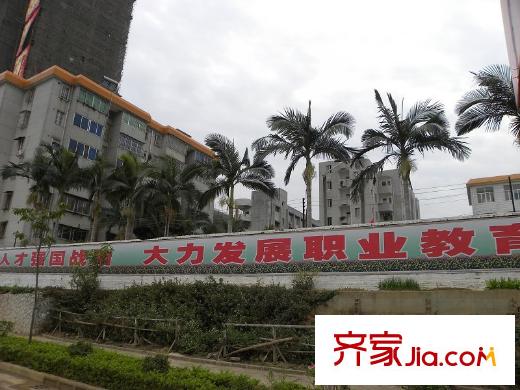 相思湖花園配套圖周邊的水電技工學(xué)校（2010-12-9）