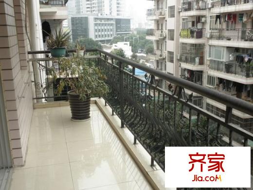 天成府小區(qū)外景圖 