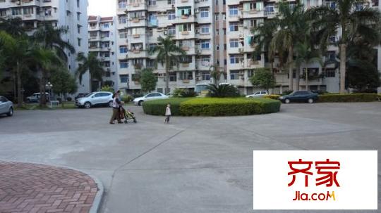 區(qū)工商局宿舍外景圖 