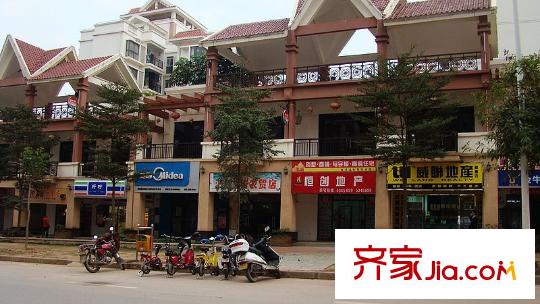 金菲豪園臨近保利東盟國際第一街