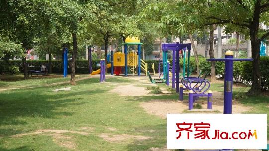 恒悅居小公園（2015-08-12）