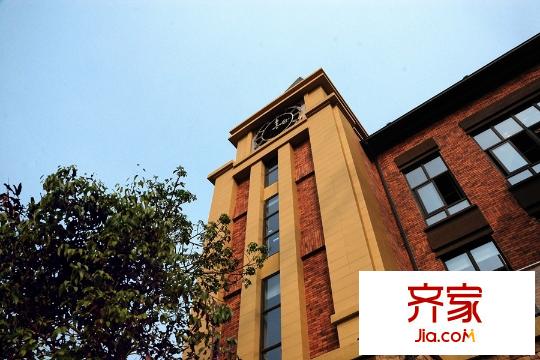 中房翡翠灣綜合樓鐘表實景（2015-11-24）