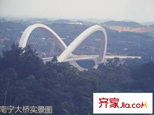 瑞和家園南寧大橋實景圖（2010.10）