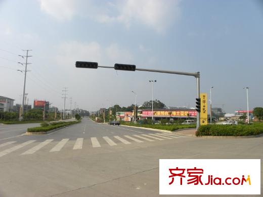 同人學(xué)府大道周邊西寧路