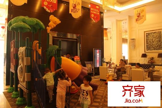龍光君御華府營銷中心兒童游樂室(2015-09-24)