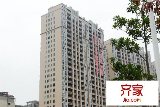 榮和公園尊府樓棟外景（2015-03-21）