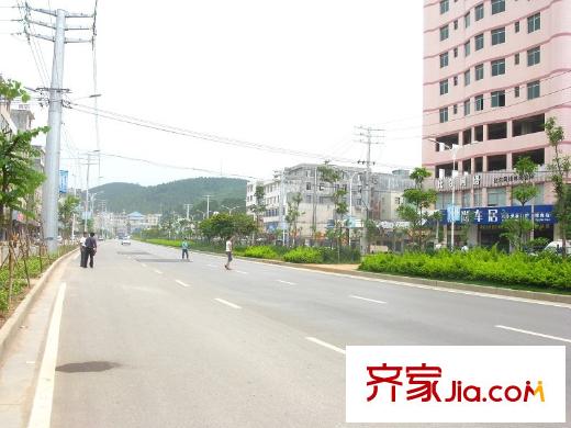 漢軍五象一號五象新區(qū)市政道路2013-04-02