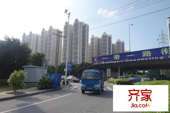保利愛琴海樓棟外立面（2015-9）