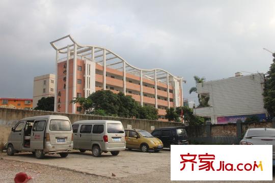 騁望劍橋郡周邊大學(xué)東路115號西鄉(xiāng)塘小學(xué)