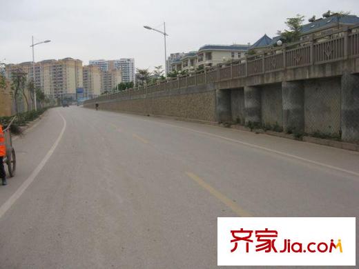 百花苑小區(qū)周邊云景路