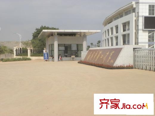 百花苑小區(qū)新二中