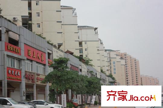 中房翡翠園商業(yè)街