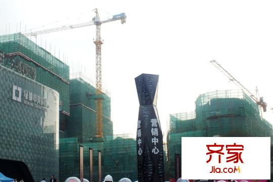 綠地中央廣場海派商業(yè)街建設(shè)外景（2015.11.21）