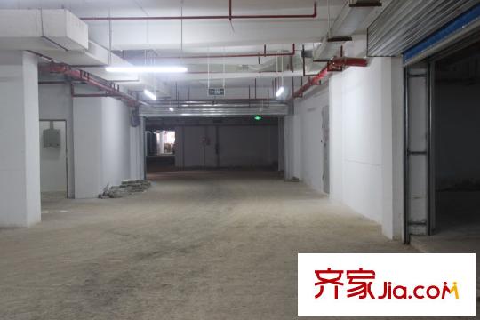 海華東盟公館停車場