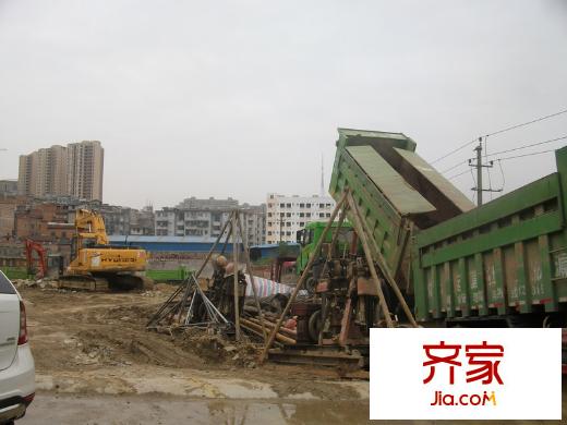 永恒朗晴施工現(xiàn)場(chǎng)（攝于2013-11-14）