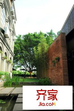 觀瀾溪谷銷(xiāo)售中心實(shí)景（2011-07-15）
