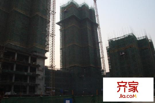 啟美尊府A1已經(jīng)封頂（2013-12-24）