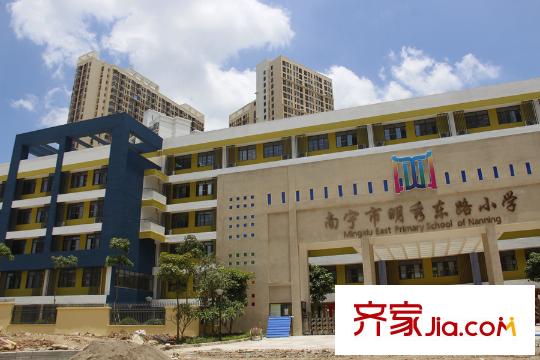 榮和山水綠城東明東路小學(xué)教學(xué)樓實(shí)景2017.7