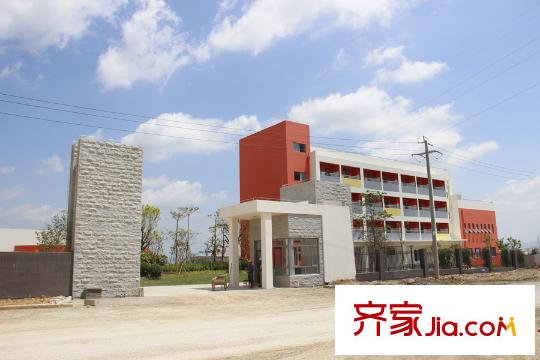 聯(lián)發(fā)尚筑興寧第一小學(xué)實(shí)景2015.7