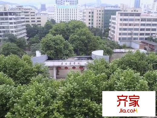 貴陽醫(yī)學(xué)院附屬醫(yī)院宿舍外景圖 