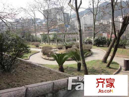 13中教師家屬區(qū)