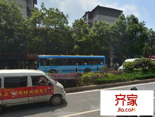 小河區(qū)政府宿舍外景圖 