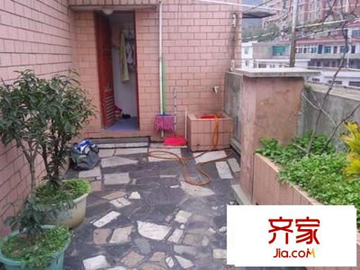 宅吉貴信花園外景圖 