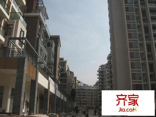 中天花園外景圖疊翠谷（2010.4）