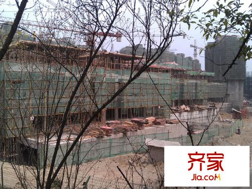 中渝第一城施工（2013-8-23）