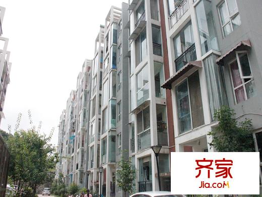 青果二期壹品峰景大樓側(cè)面（2014-07-26）