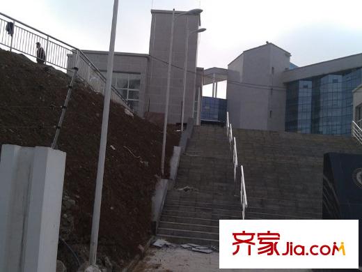 中渝第一城周邊學(xué)校10米校門入口