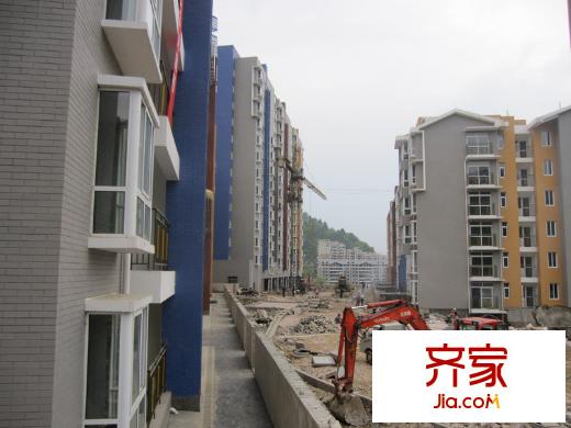城市魔方一期小區(qū)樓棟實景（2011-04-25）
