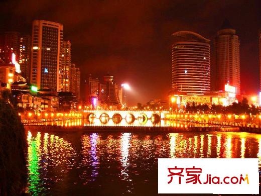金熙府新華路方向甲秀樓夜景（2013-07-31）