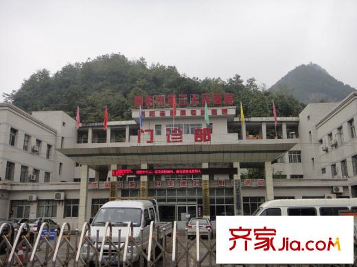 華屹御景苑配套圖往東1000米處第三人民醫(yī)院