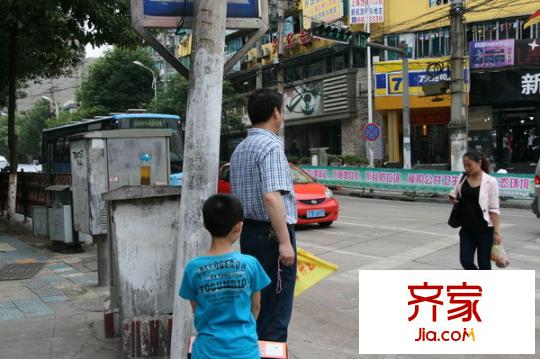 黔靈西路華城酒店旁