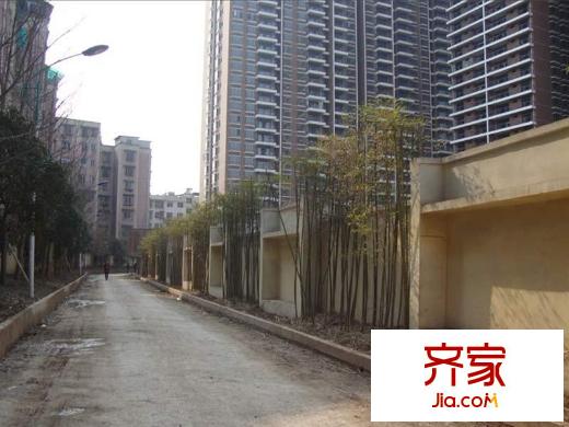 星河國際樓盤現(xiàn)場(2012-10-20)