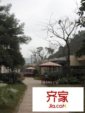 保利紫薇郡路邊休息區(qū)（2012-12-21）