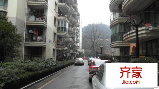 經(jīng)典時(shí)代花園廣場外景圖 