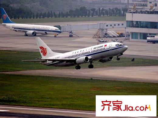 經(jīng)典天成項(xiàng)目周邊龍洞堡國際機(jī)場（2013-02-25）