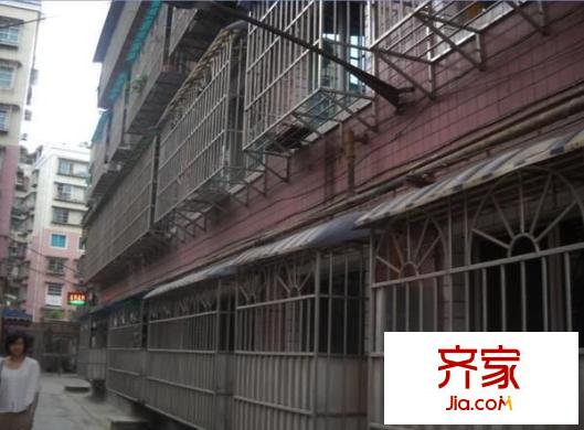 沙沖路加油站旁民宅外景圖 