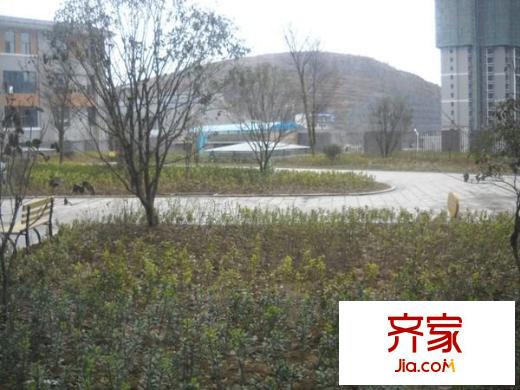 世紀(jì)城龍暉苑