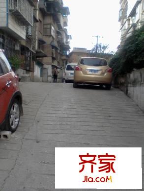 貓貓坡社區(qū)外景圖 